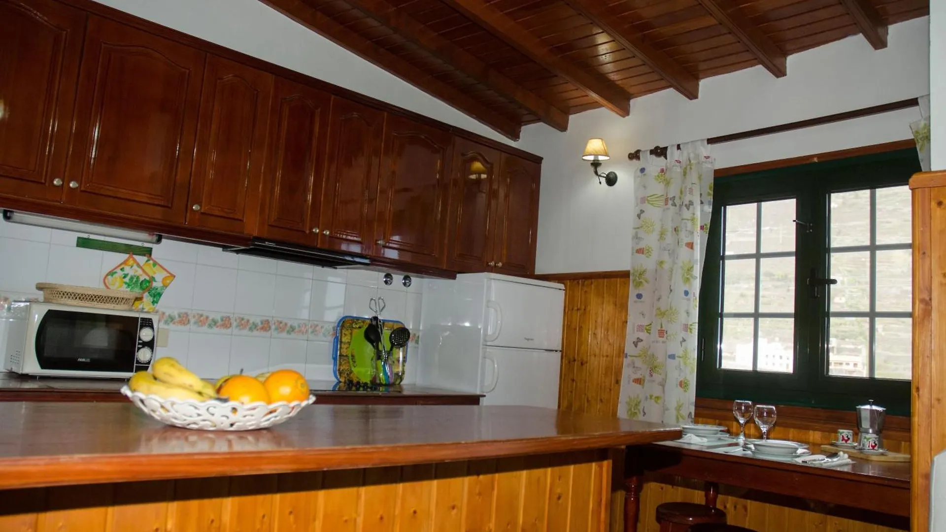 Ferienhaus In Hermigua Mit Moeblierter Terrasse Holiday home