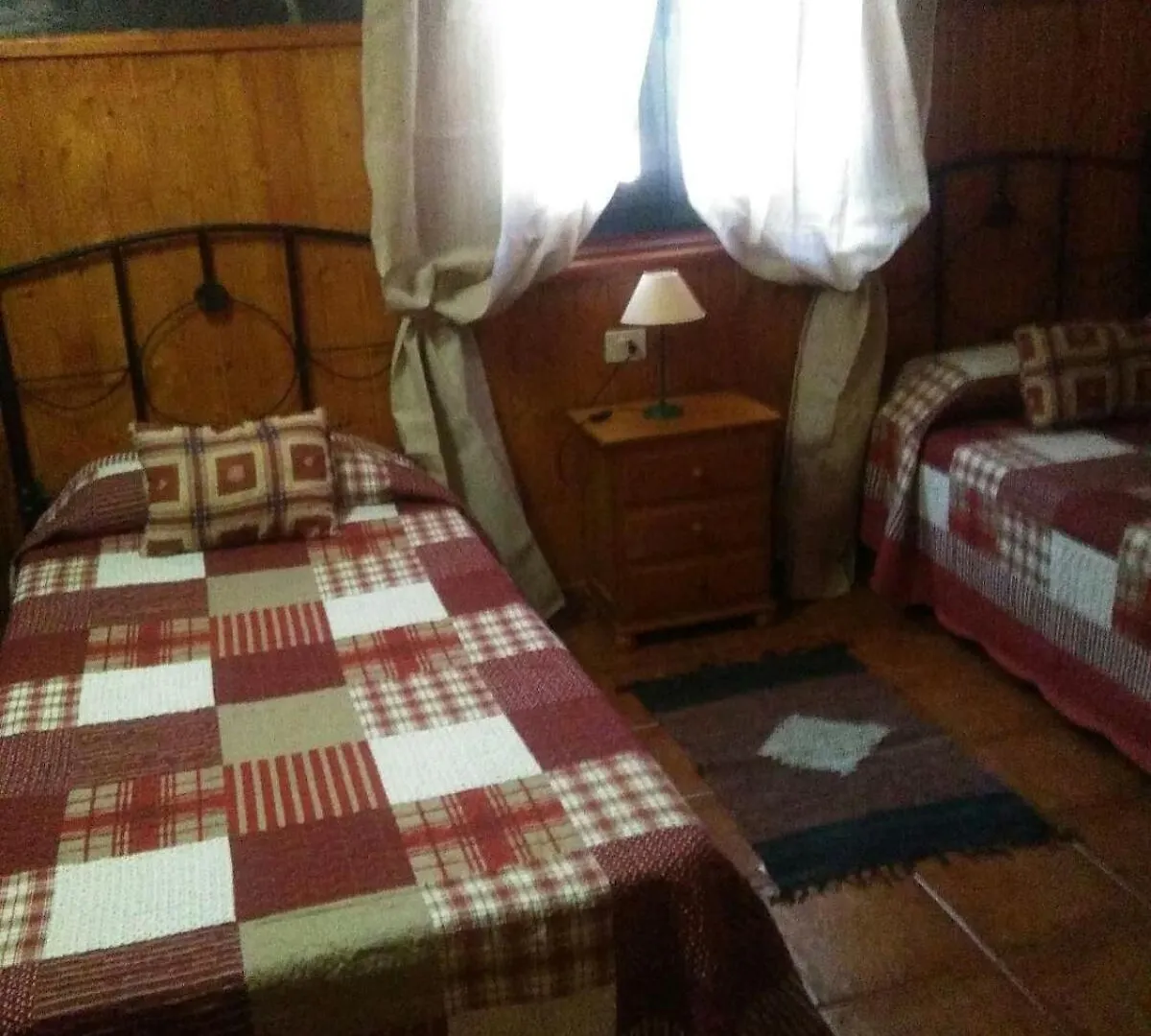 Ferienhaus In Hermigua Mit Moeblierter Terrasse